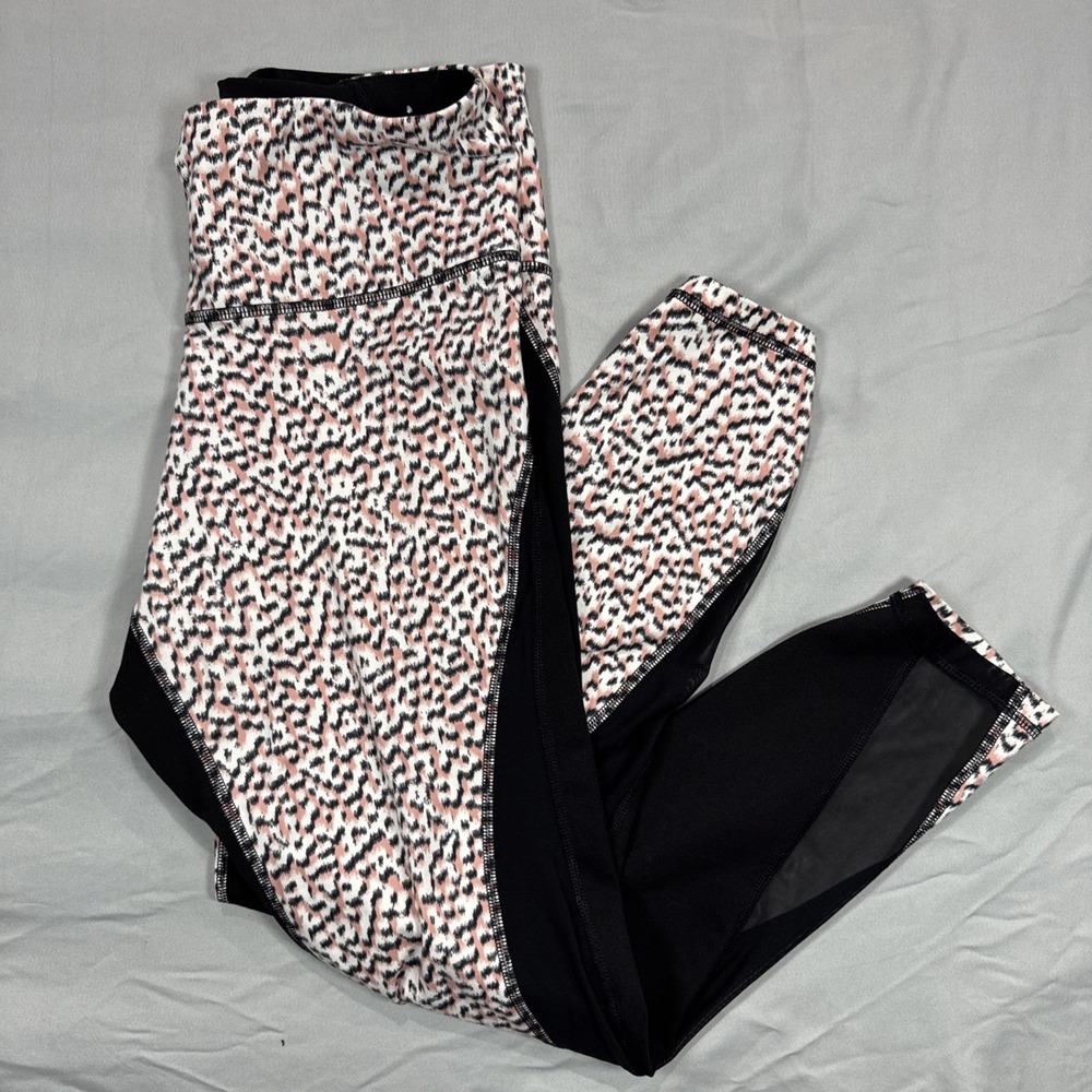 Old Navy Elevate Leggings‎ Go-Dry Black Animal Print Leopard Leggings Womens S